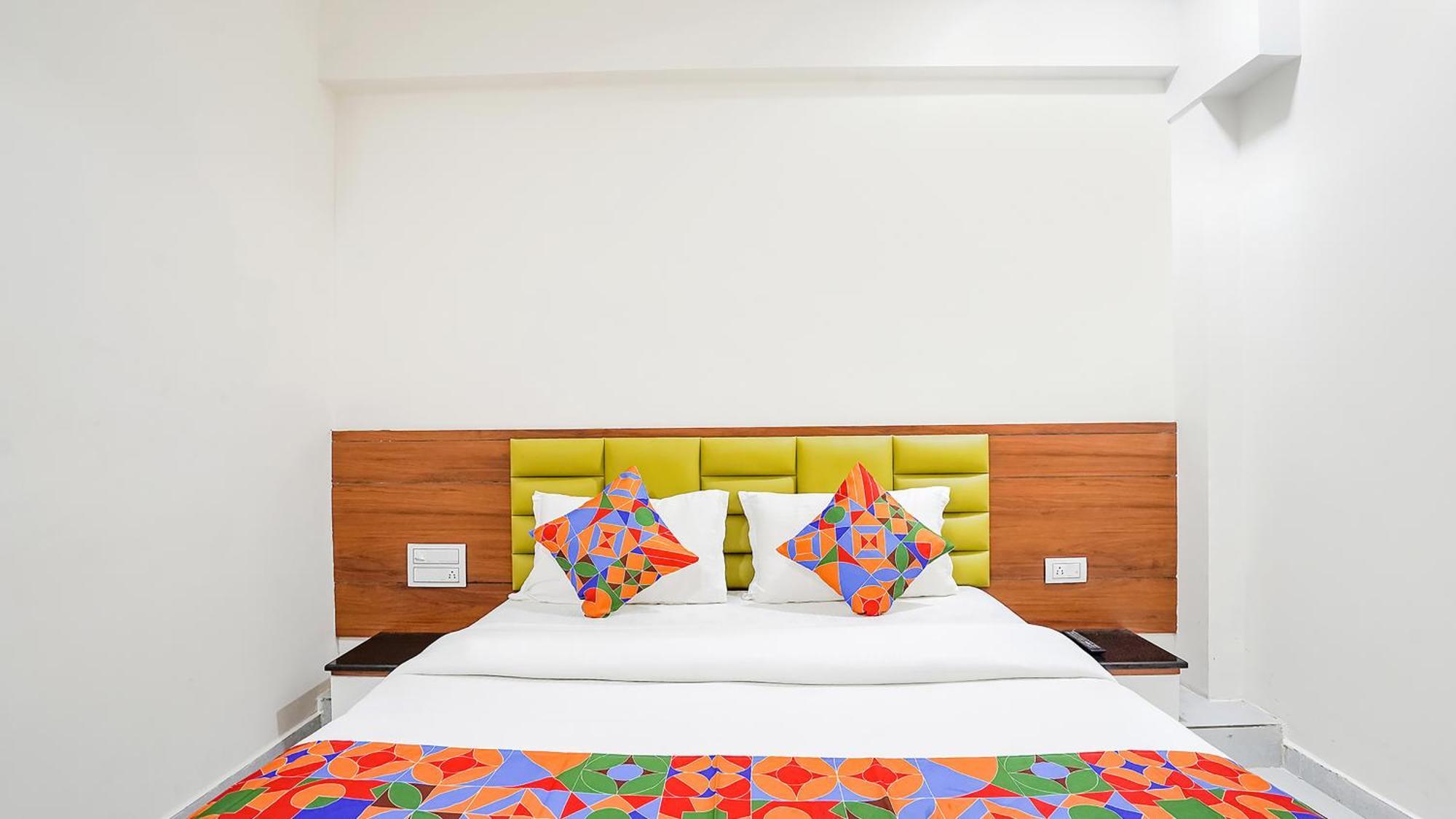 Fabhotel Vishala In Ahmedabad Exterior photo